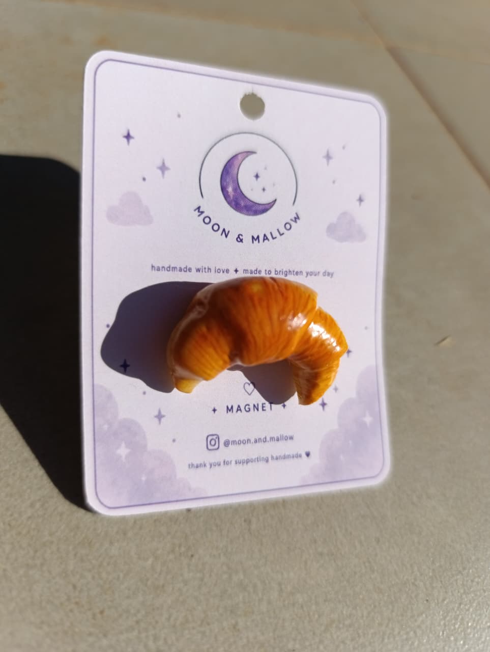 Croissant Magnet 🥐✨